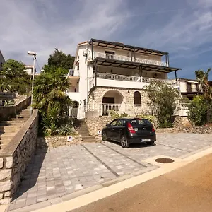 Apartament Rb, Omišalj